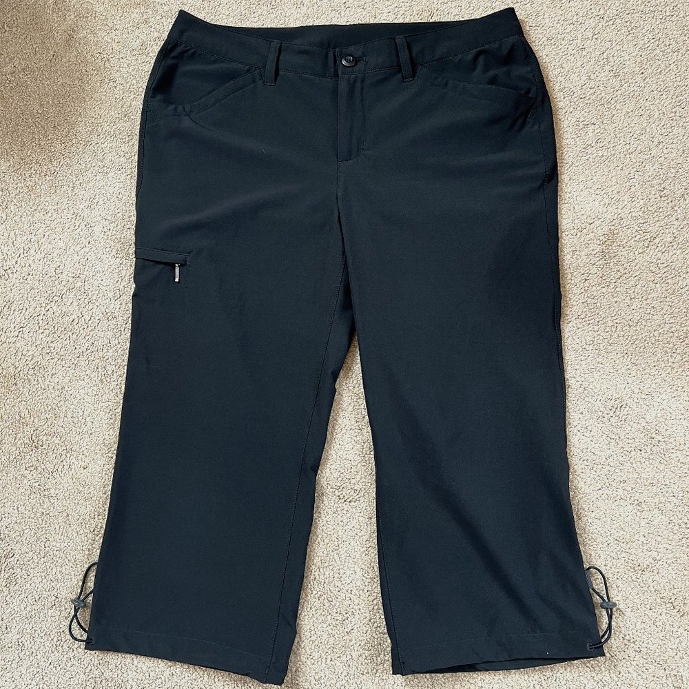 Eddie Bauer Black Cropped Cargo Pants